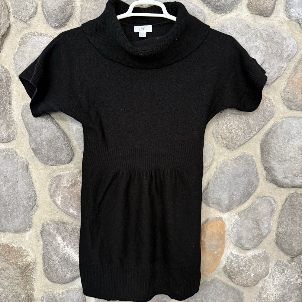 Ann Taylor Loft Black Merino Wool Blend Short Sleeve Sweater Size L